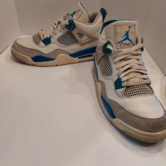 2012 JORDAN 4 RETRO MILITARY BLUE 10M PRE-OWNED HAS FLAWS SEE PICS - Picture 5 of 10